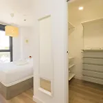Apartman Cubo's Urban Sky West View 5