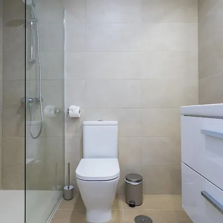 Cubo's Urban Sky West View 5 * Malaga