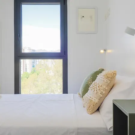 Cubo's Urban Sky West View 5 * Malaga