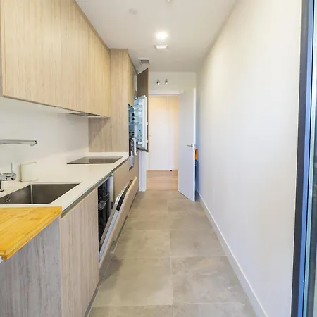 Apartment Cubo's Urban Sky West View 5 *