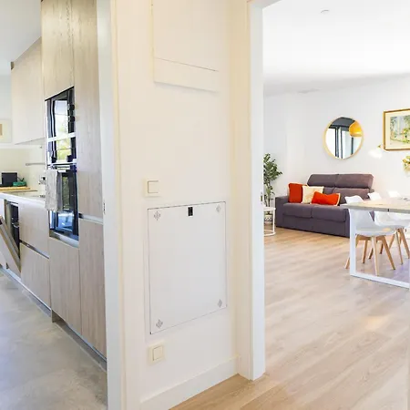 Apartment Cubo's Urban Sky West View 5 *